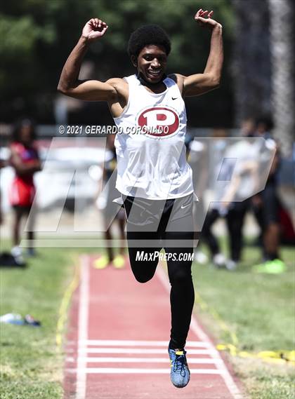 Thumbnail 1 in WAC Championships photogallery.
