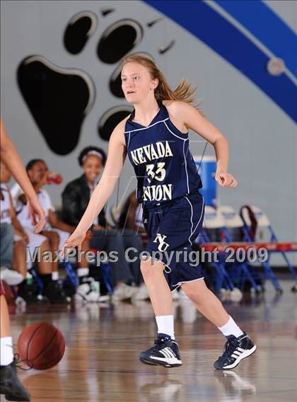Thumbnail 2 in Nevada Union vs. Natomas (Bulldog Winter Classic) photogallery.