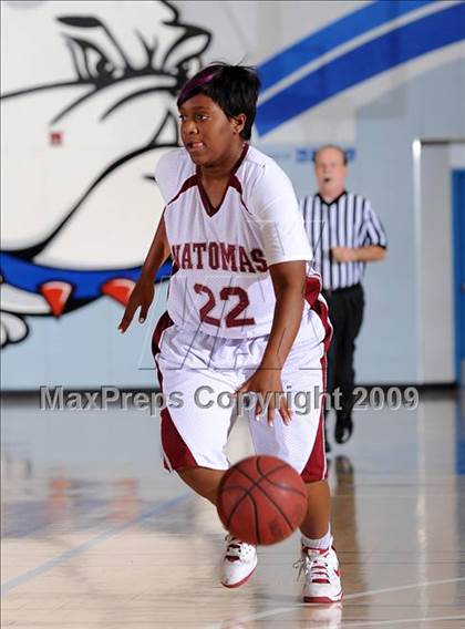 Thumbnail 2 in Nevada Union vs. Natomas (Bulldog Winter Classic) photogallery.