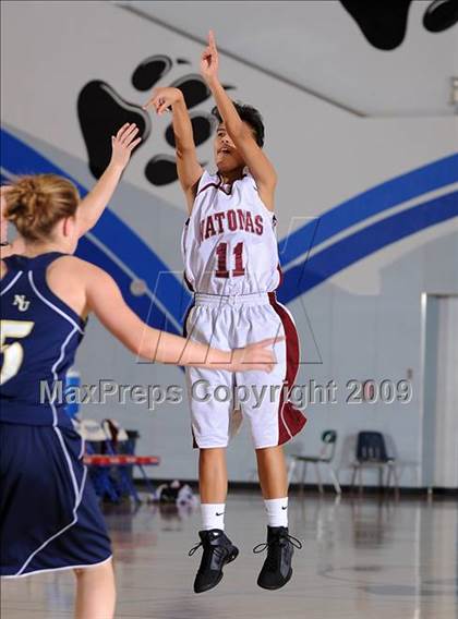 Thumbnail 2 in Nevada Union vs. Natomas (Bulldog Winter Classic) photogallery.
