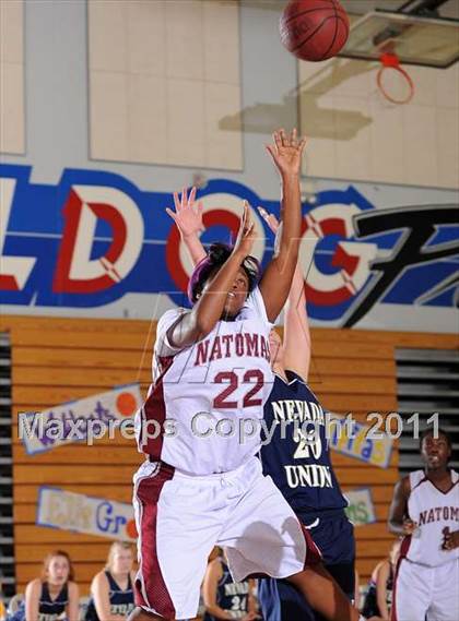 Thumbnail 2 in Nevada Union vs. Natomas (Bulldog Winter Classic) photogallery.