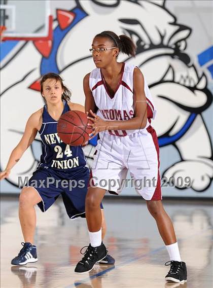 Thumbnail 3 in Nevada Union vs. Natomas (Bulldog Winter Classic) photogallery.