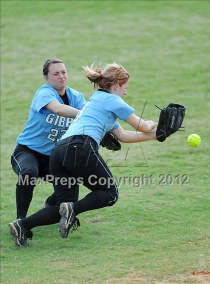 Thumbnail 1 in Sparkman vs. Gibbs (Bob Jones Softball Tourney) photogallery.