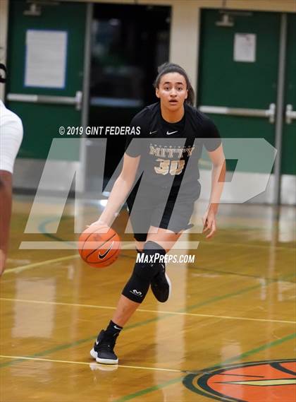 Thumbnail 2 in Salesian College Preparatory vs. Archbishop Mitty (Elite is Earned New Year Classic) photogallery.