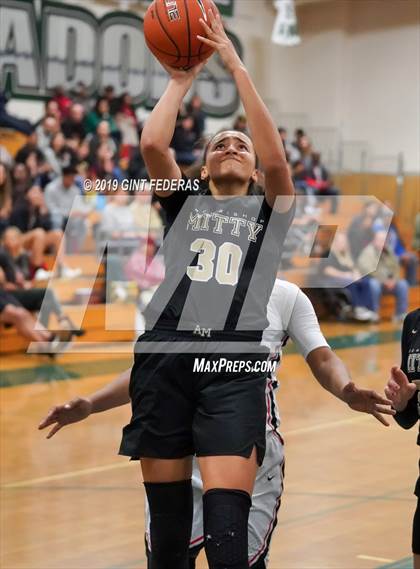Thumbnail 1 in Salesian College Preparatory vs. Archbishop Mitty (Elite is Earned New Year Classic) photogallery.