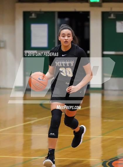 Thumbnail 1 in Salesian College Preparatory vs. Archbishop Mitty (Elite is Earned New Year Classic) photogallery.