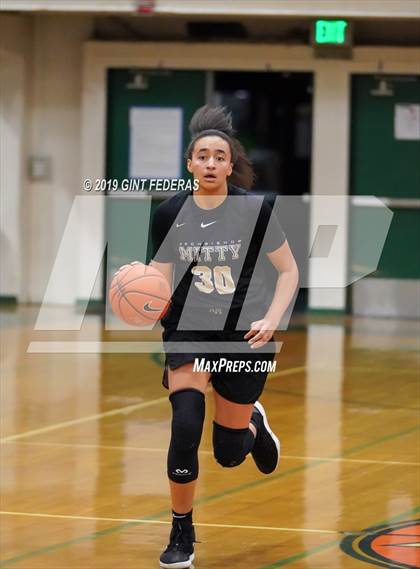 Thumbnail 2 in Salesian College Preparatory vs. Archbishop Mitty (Elite is Earned New Year Classic) photogallery.