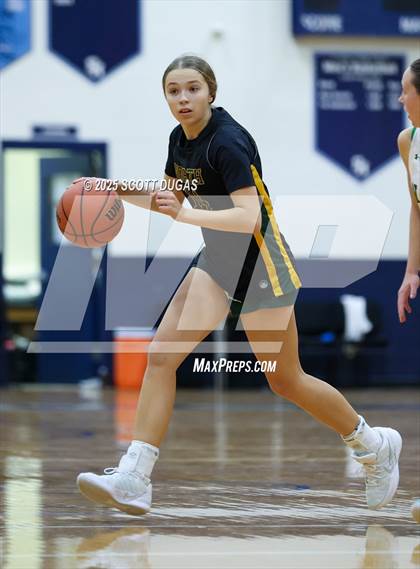 Thumbnail 1 in Nardin Academy vs. Williamsville North photogallery.