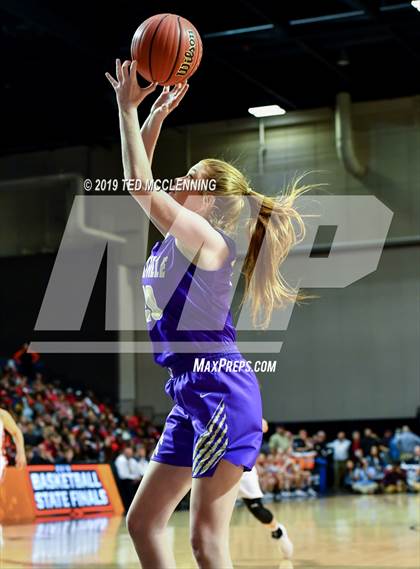 Thumbnail 1 in Batesville vs Berryville (AAA 4A Final) photogallery.
