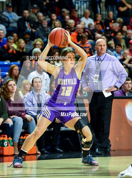 Thumbnail 2 in Batesville vs Berryville (AAA 4A Final) photogallery.