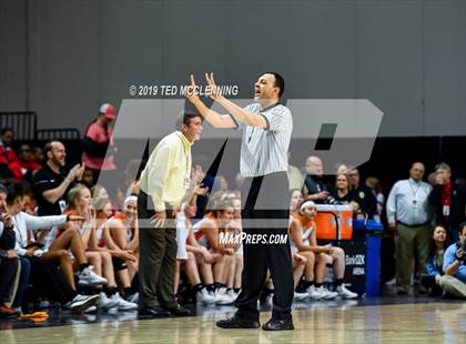 Thumbnail 3 in Batesville vs Berryville (AAA 4A Final) photogallery.