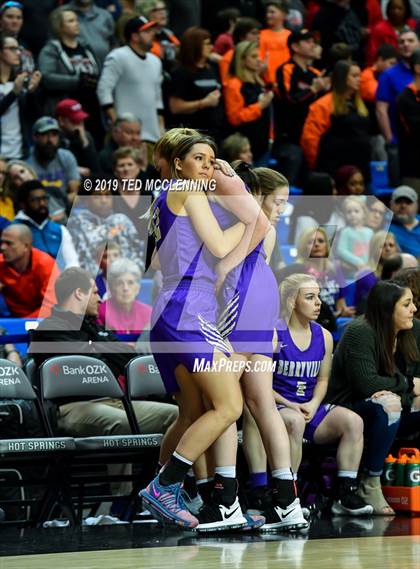 Thumbnail 2 in Batesville vs Berryville (AAA 4A Final) photogallery.
