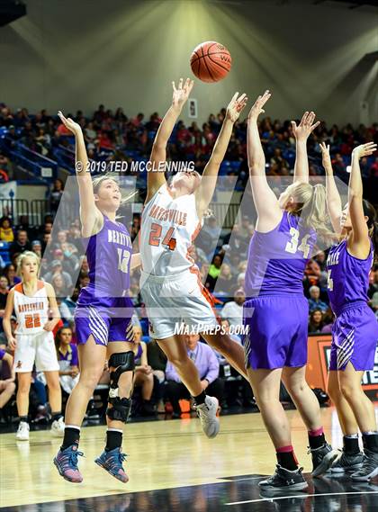 Thumbnail 3 in Batesville vs Berryville (AAA 4A Final) photogallery.