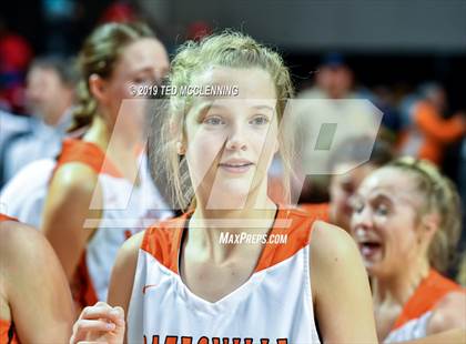 Thumbnail 3 in Batesville vs Berryville (AAA 4A Final) photogallery.