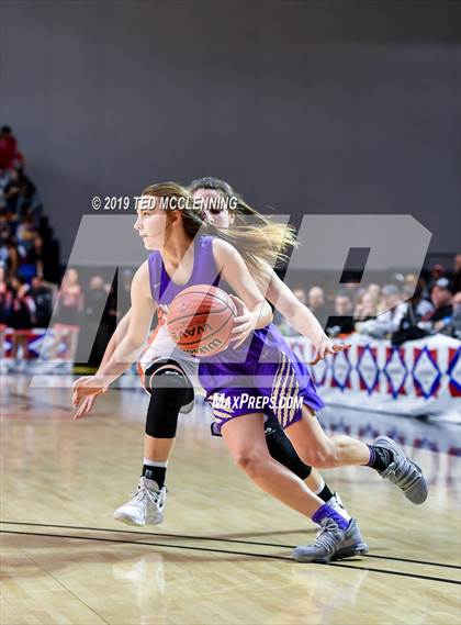 Thumbnail 3 in Batesville vs Berryville (AAA 4A Final) photogallery.