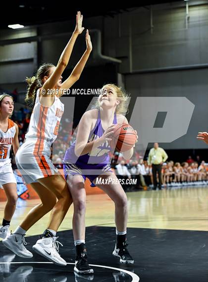 Thumbnail 2 in Batesville vs Berryville (AAA 4A Final) photogallery.