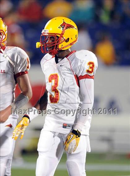Thumbnail 1 in Calvert Hall vs. DeMatha (Patriot Classic) photogallery.