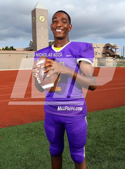 Thumbnail 2 in <B>Lynwood Varsity Football Photo Shoot</B> photogallery.
