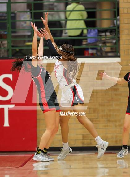 Thumbnail 2 in Castle View @ Regis Jesuit photogallery.