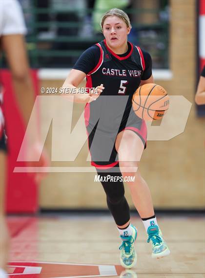 Thumbnail 2 in Castle View @ Regis Jesuit photogallery.