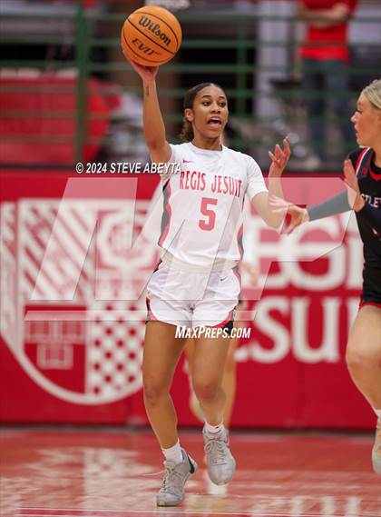Thumbnail 2 in Castle View @ Regis Jesuit photogallery.