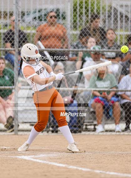 Thumbnail 2 in Dinuba @ Selma photogallery.