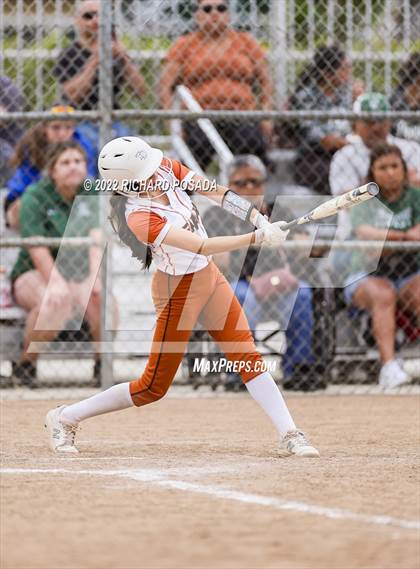 Thumbnail 3 in Dinuba @ Selma photogallery.