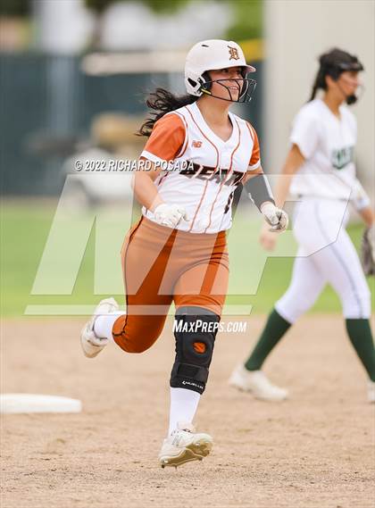 Thumbnail 1 in Dinuba @ Selma photogallery.