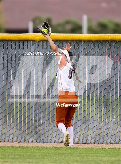 Thumbnail 2 in Dinuba @ Selma photogallery.