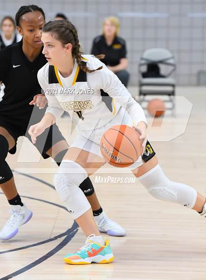 Thumbnail 2 in Gilbert vs. Verrado - Section 7 Basketball Tournament photogallery.
