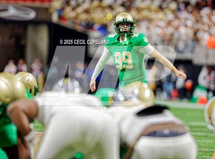 Thumbnail 2 in Buford vs. Carrollton (GHSA 6A Championship) photogallery.