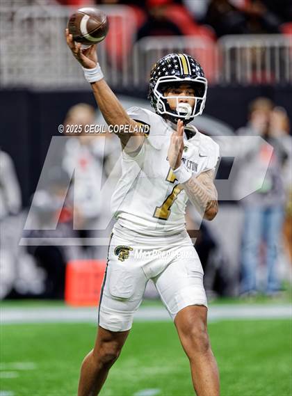 Thumbnail 2 in Buford vs. Carrollton (GHSA 6A Championship) photogallery.