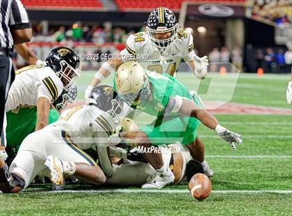 Thumbnail 2 in Buford vs. Carrollton (GHSA 6A Championship) photogallery.