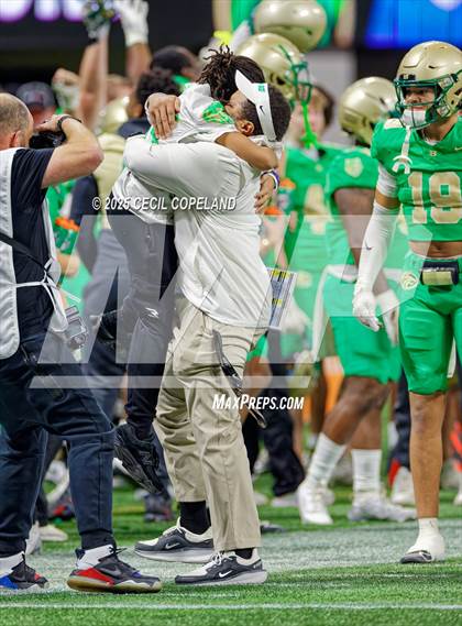 Thumbnail 2 in Buford vs. Carrollton (GHSA 6A Championship) photogallery.