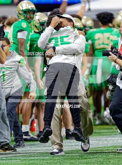 Thumbnail 2 in Buford vs. Carrollton (GHSA 6A Championship) photogallery.