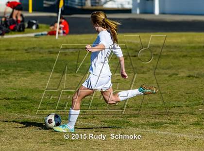 Thumbnail 3 in Parker vs. Mission Hills photogallery.