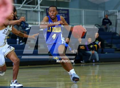 Thumbnail 1 in St. John Bosco vs. La Mirada (St. John Bosco-Gahr Classic) photogallery.