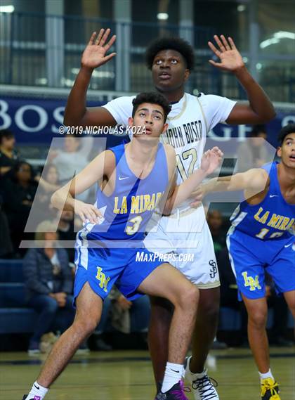 Thumbnail 2 in St. John Bosco vs. La Mirada (St. John Bosco-Gahr Classic) photogallery.