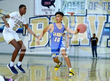 Thumbnail 2 in St. John Bosco vs. La Mirada (St. John Bosco-Gahr Classic) photogallery.
