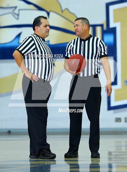 Thumbnail 1 in St. John Bosco vs. La Mirada (St. John Bosco-Gahr Classic) photogallery.