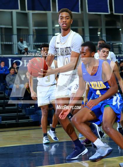 Thumbnail 3 in St. John Bosco vs. La Mirada (St. John Bosco-Gahr Classic) photogallery.