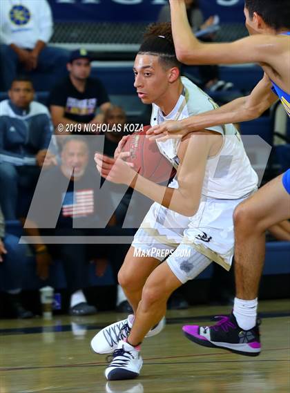 Thumbnail 2 in St. John Bosco vs. La Mirada (St. John Bosco-Gahr Classic) photogallery.