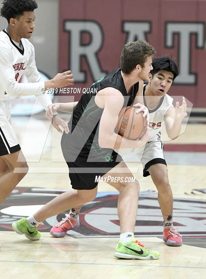 Thumbnail 1 in Thousand Oaks vs. Miller (Rancho Mirage Holiday Invitational) photogallery.