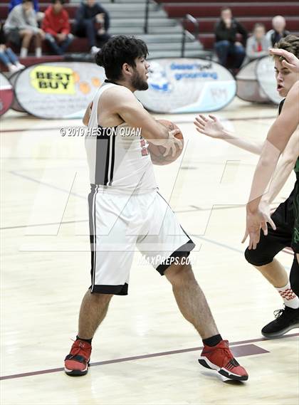 Thumbnail 1 in Thousand Oaks vs. Miller (Rancho Mirage Holiday Invitational) photogallery.