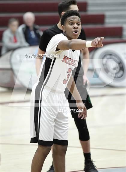 Thumbnail 2 in Thousand Oaks vs. Miller (Rancho Mirage Holiday Invitational) photogallery.