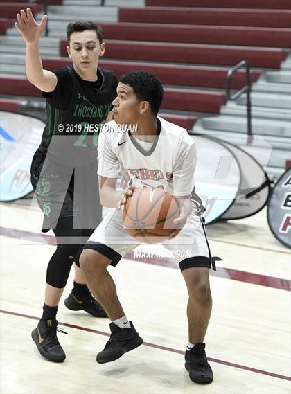 Thumbnail 3 in Thousand Oaks vs. Miller (Rancho Mirage Holiday Invitational) photogallery.