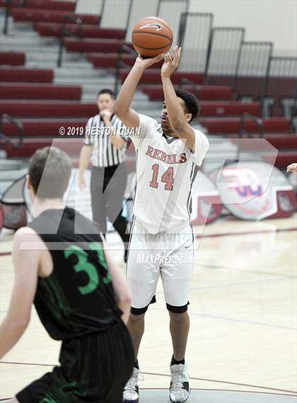 Thumbnail 2 in Thousand Oaks vs. Miller (Rancho Mirage Holiday Invitational) photogallery.