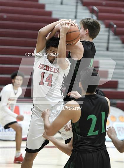 Thumbnail 1 in Thousand Oaks vs. Miller (Rancho Mirage Holiday Invitational) photogallery.