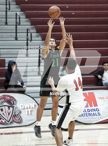 Thumbnail 1 in Thousand Oaks vs. Miller (Rancho Mirage Holiday Invitational) photogallery.