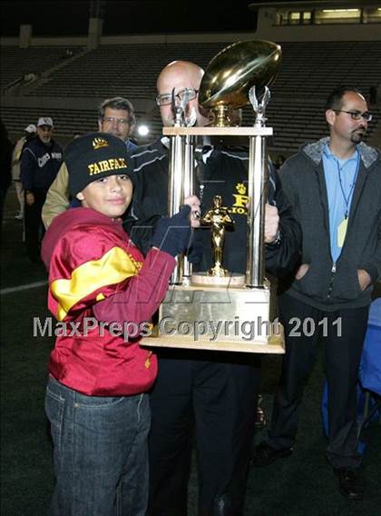 Thumbnail 1 in Chatsworth vs. Fairfax (CIF LA City Section D2 Final) photogallery.